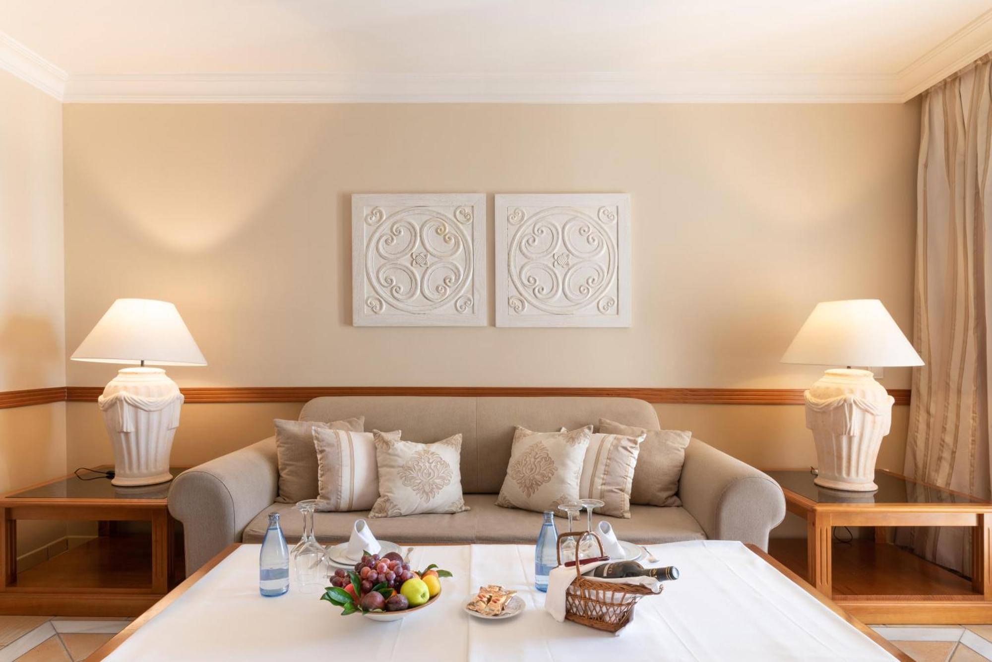Gf Gran Costa Adeje***** Hotel ภายนอก รูปภาพ