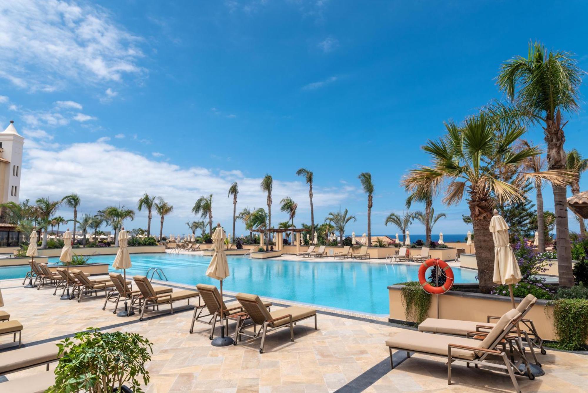 Gf Gran Costa Adeje***** Hotel ภายนอก รูปภาพ